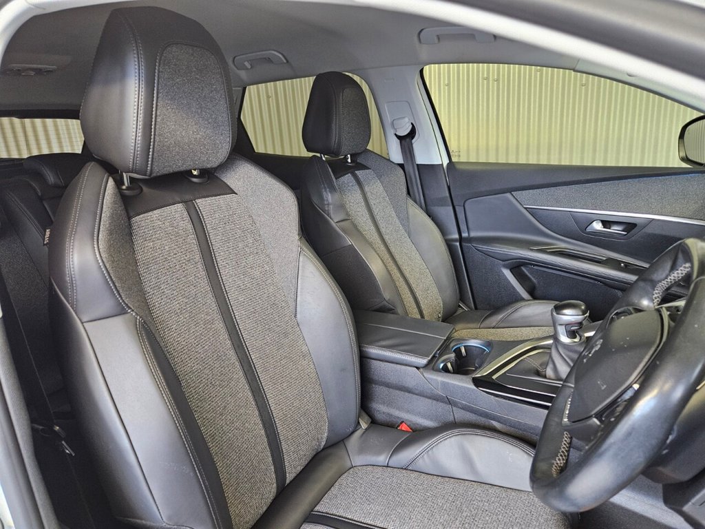 Used Peugeot 3008 2018 for sale - 76950531: Photo 27