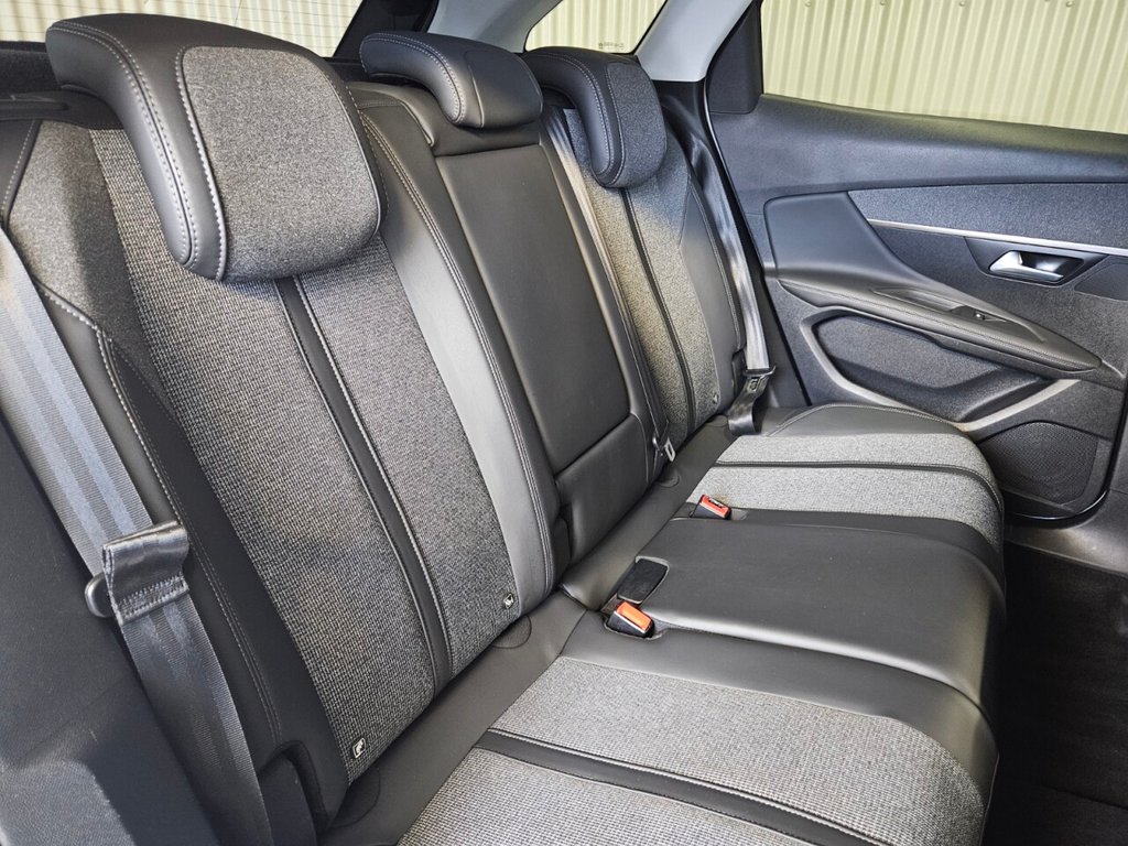 Used Peugeot 3008 2018 for sale - 76950531: Photo 31