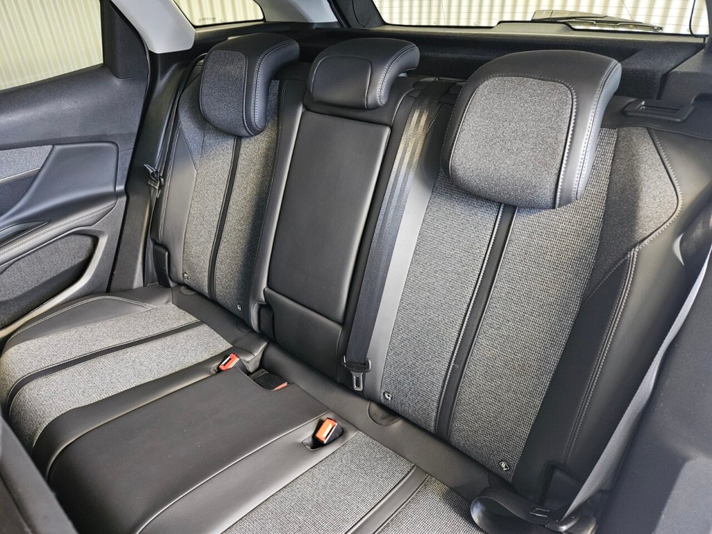 Used Peugeot 3008 2018 for sale - 76950531: Photo 35