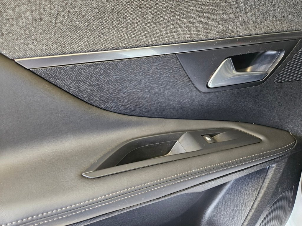 Used Peugeot 3008 2018 for sale - 76950531: Photo 36