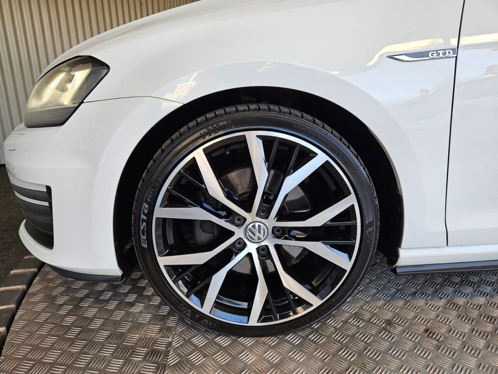 Used Volkswagen Golf 2016 for sale - 76590979: Photo 15