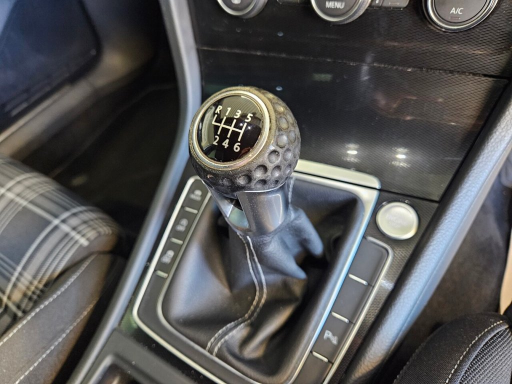 Used Volkswagen Golf 2016 for sale - 76590979: Photo 20