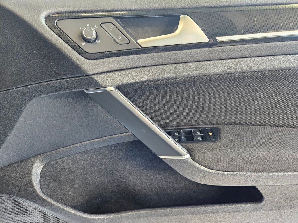 Used Volkswagen Golf 2016 for sale - 76590979: Photo 29