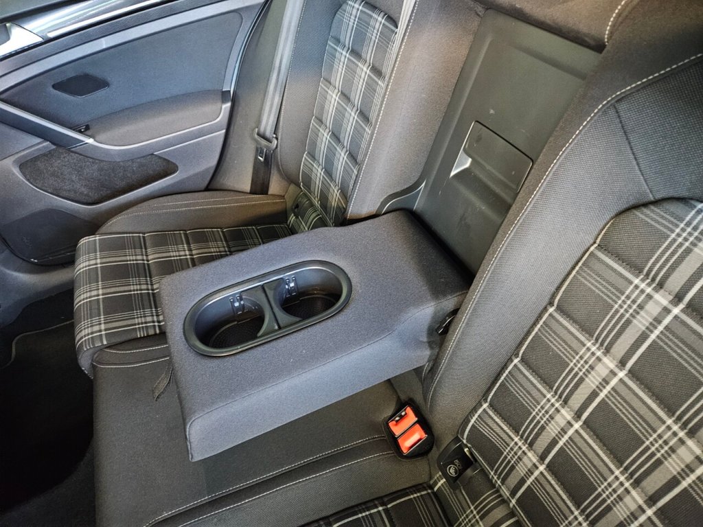 Used Volkswagen Golf 2016 for sale - 76590979: Photo 37