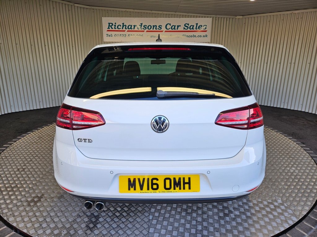Used Volkswagen Golf 2016 for sale - 76590979: Photo 4