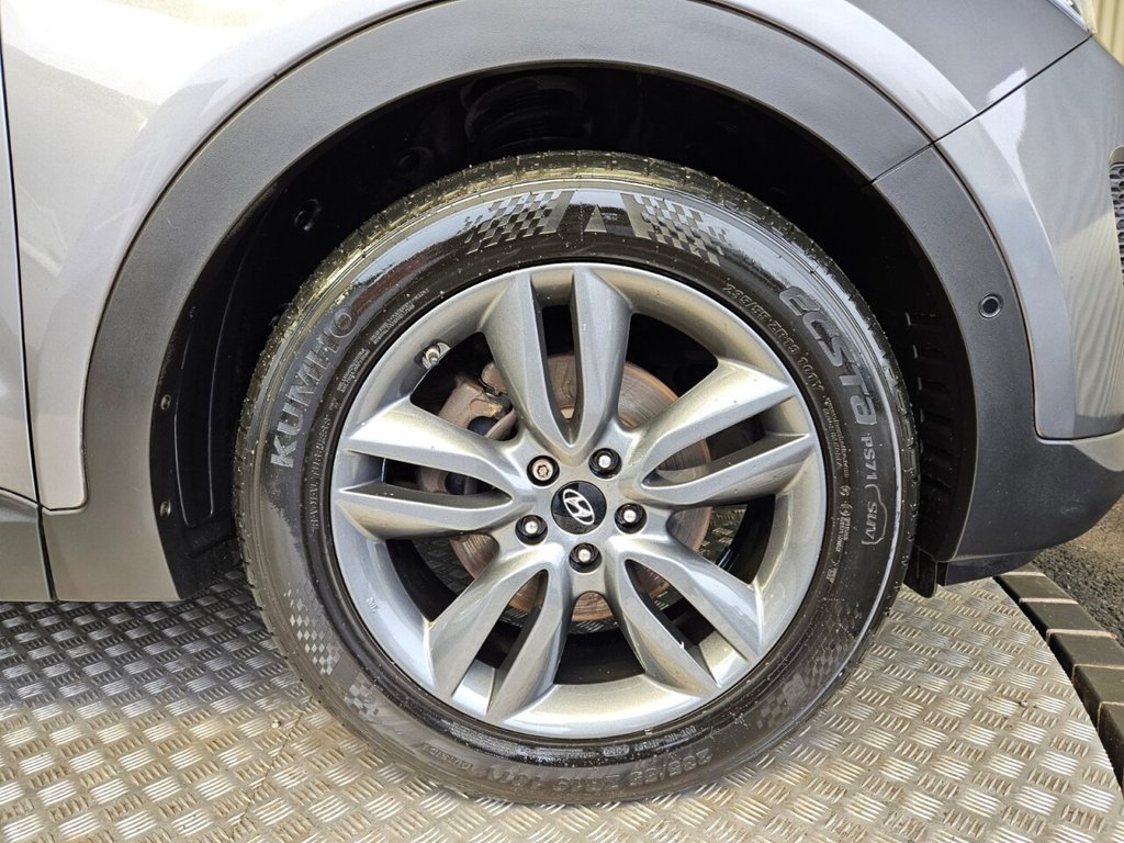 Used Hyundai Santa Fe 2014 for sale - 76768784: Photo 12
