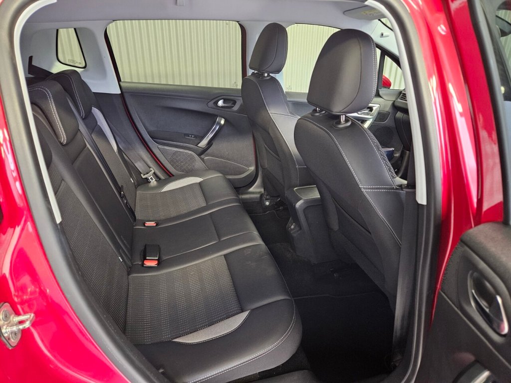 Used Peugeot 2008 2016 for sale - 76686424: Photo 33