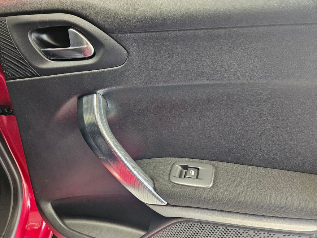 Used Peugeot 2008 2016 for sale - 76686424: Photo 35