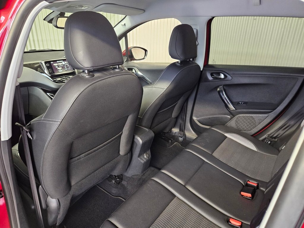 Used Peugeot 2008 2016 for sale - 76686424: Photo 40