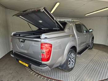 Used Nissan Navara 2018 for sale - 75047605: Photo