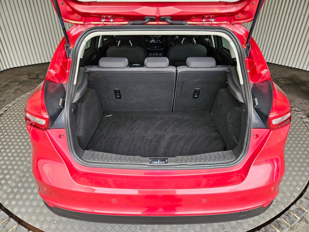 Used Ford Focus 2016 for sale - 77720403: Photo 5