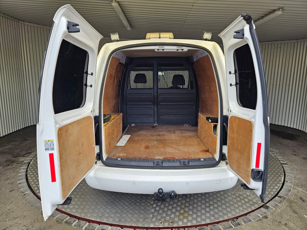 Used Volkswagen Caddy 2014 for sale - 77879872: Photo 5