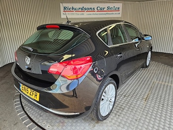 Used Vauxhall Astra 2015 for sale - 79288765: Photo