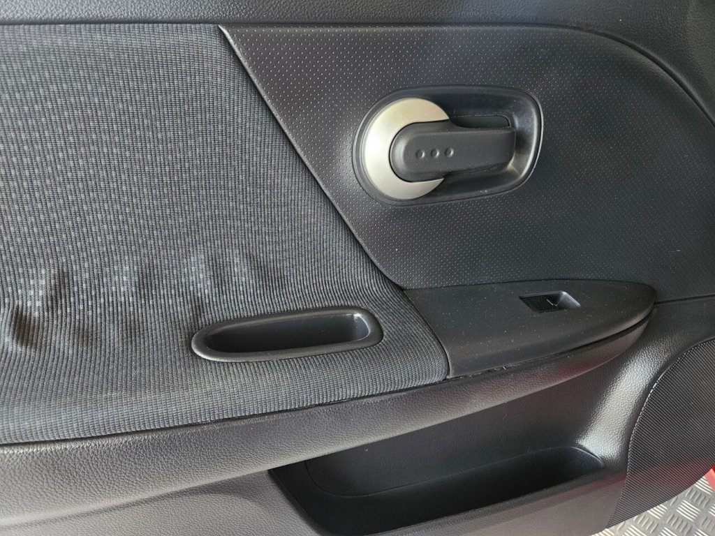 Used Nissan Note 2013 for sale - 77780801: Photo 33