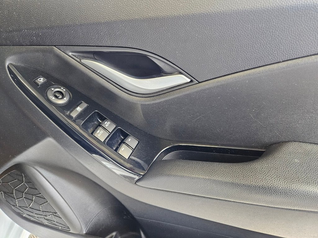 Used Hyundai Ix20 2016 for sale - 77200461: Photo 18