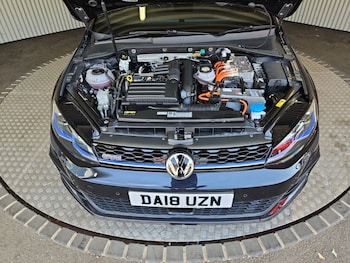 Used Volkswagen Golf 2018 for sale - 79450369: Photo