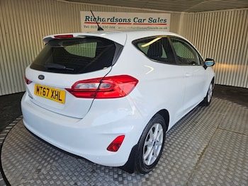 Used Ford Fiesta 2017 for sale - 78738095: Photo