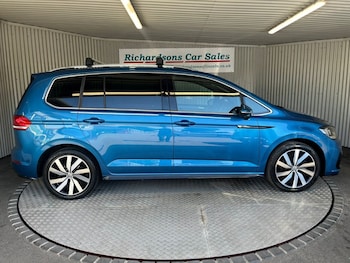 Used Volkswagen Touran 2019 for sale - 78749661: Photo