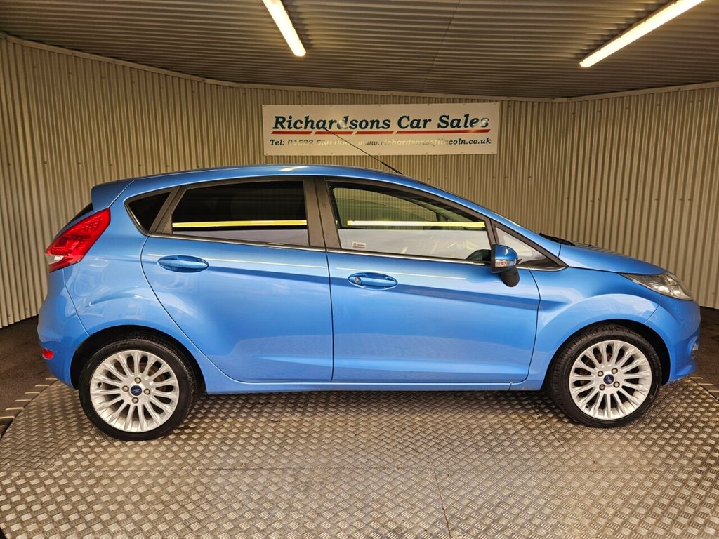 Used Ford Fiesta 2012 for sale - 76632351: Photo 2