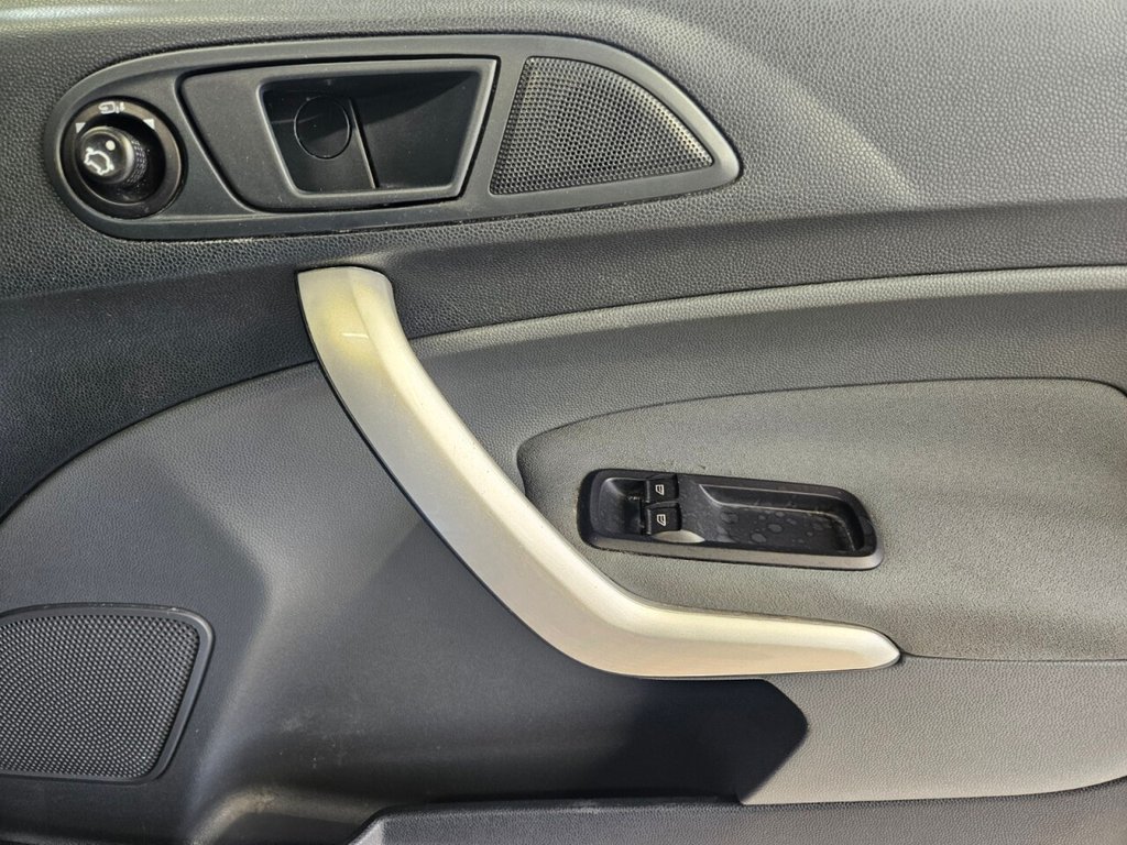 Used Ford Fiesta 2012 for sale - 76632351: Photo 22