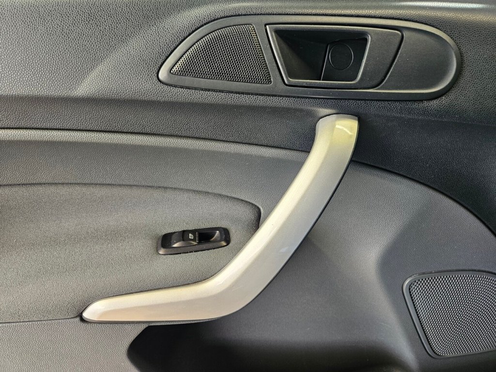 Used Ford Fiesta 2012 for sale - 76632351: Photo 30