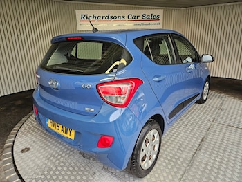 Used Hyundai i10 2015 for sale - 77655333: Photo