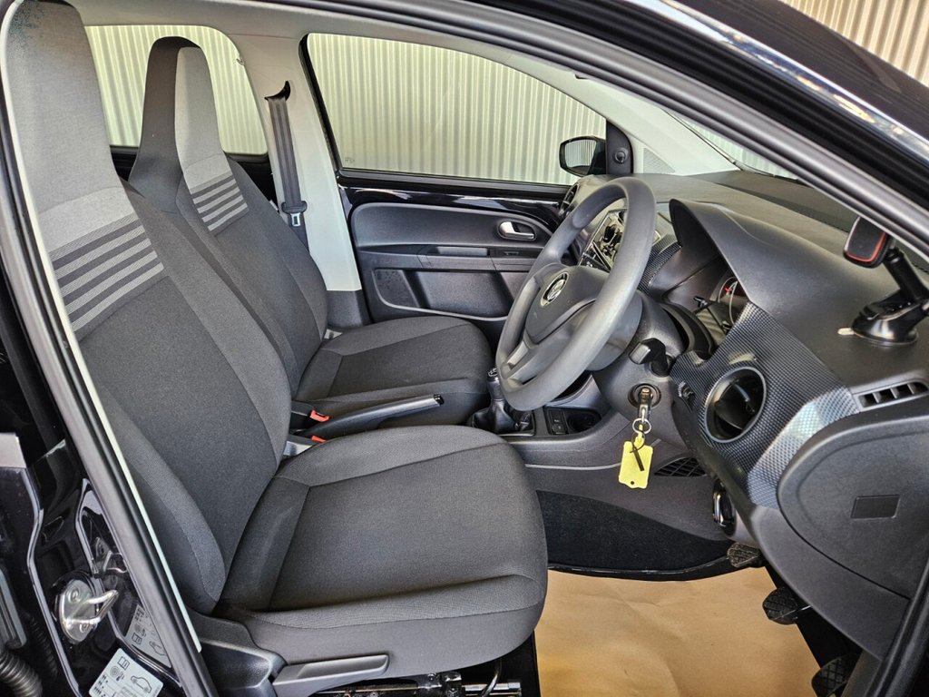 Used Volkswagen up! 2018 for sale - 77654919: Photo 17