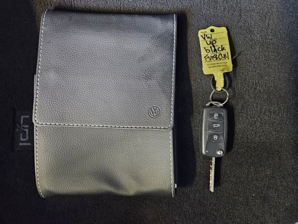 Used Volkswagen up! 2018 for sale - 77654919: Photo 32