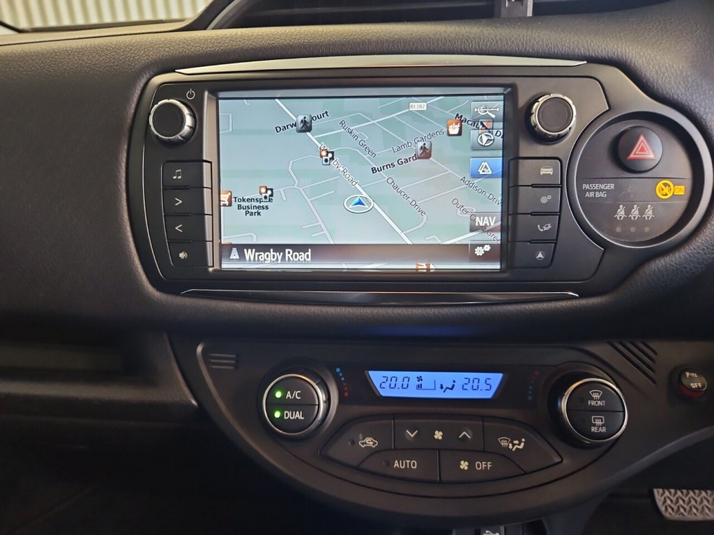 Used Toyota Yaris 2014 for sale - 76570297: Photo 10