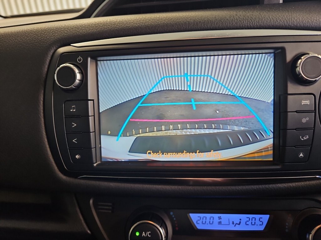 Used Toyota Yaris 2014 for sale - 76570297: Photo 11