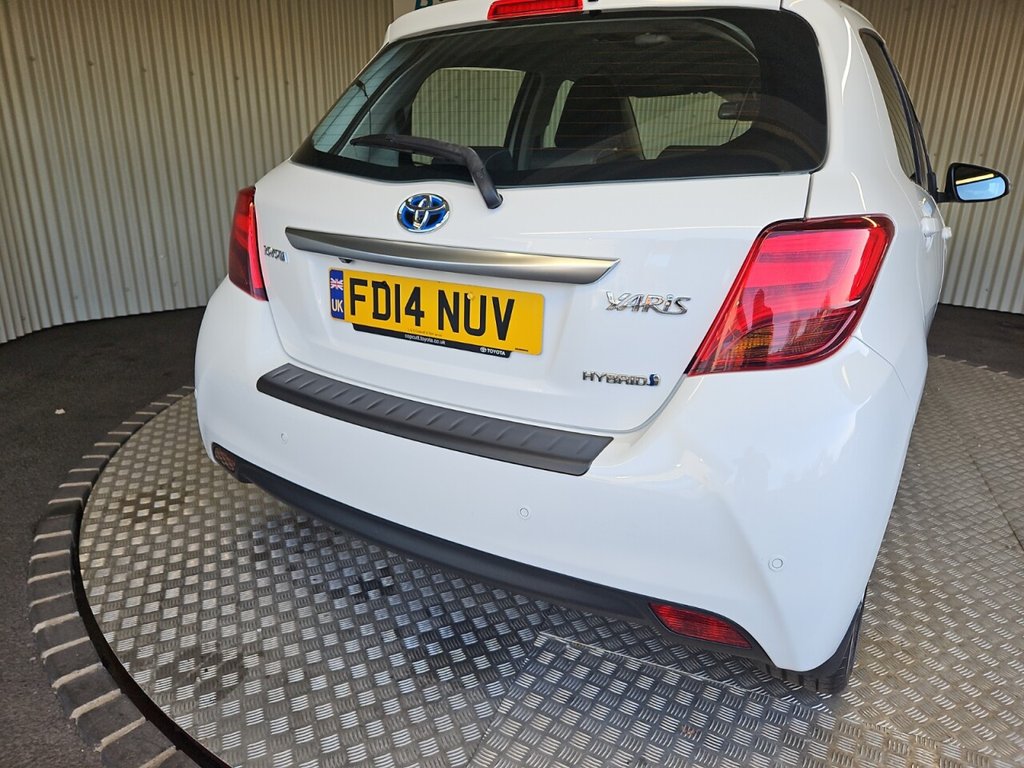 Used Toyota Yaris 2014 for sale - 76570297: Photo 15