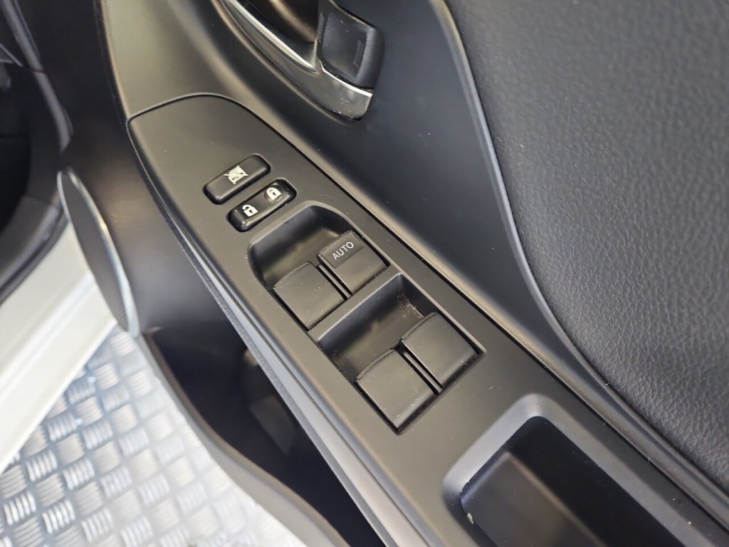 Used Toyota Yaris 2014 for sale - 76570297: Photo 21