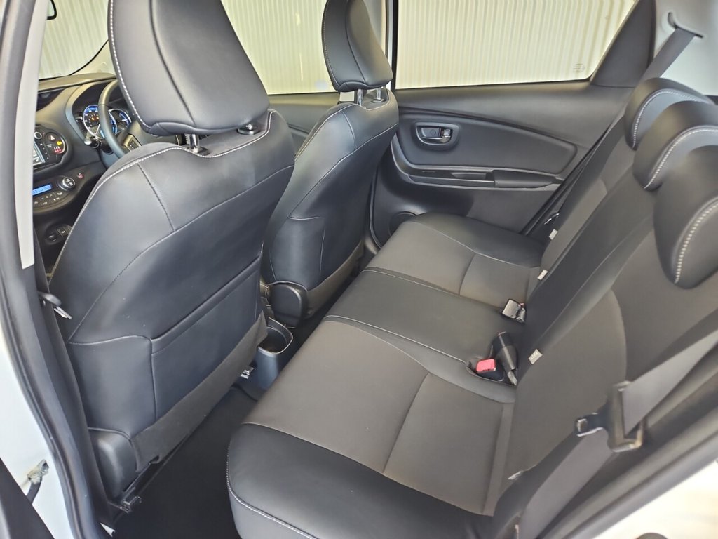 Used Toyota Yaris 2014 for sale - 76570297: Photo 24