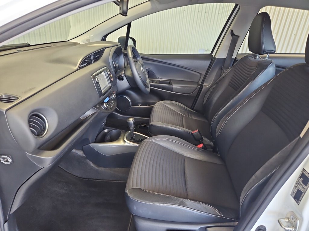 Used Toyota Yaris 2014 for sale - 76570297: Photo 25