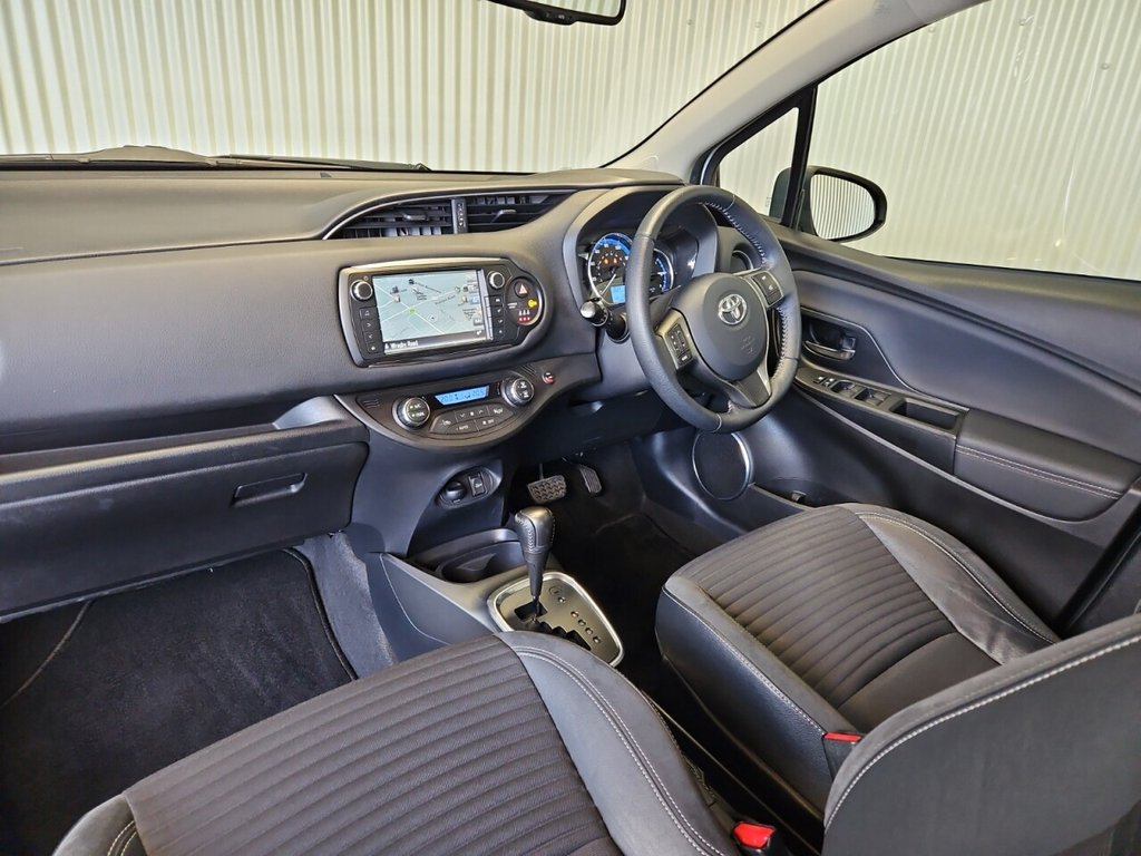 Used Toyota Yaris 2014 for sale - 76570297: Photo 26