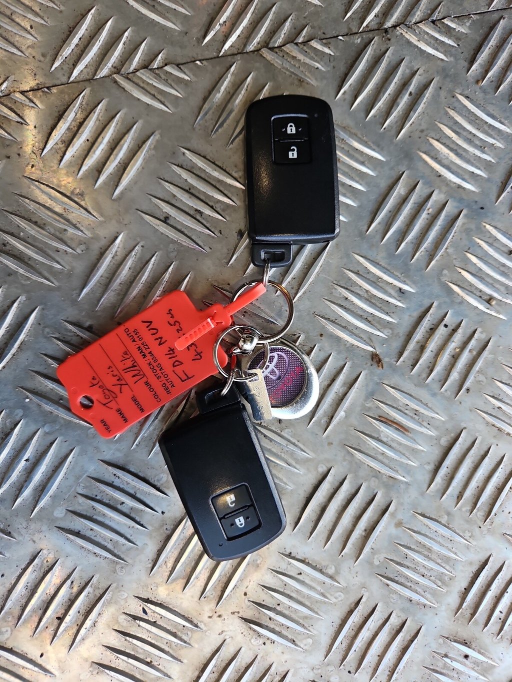 Used Toyota Yaris 2014 for sale - 76570297: Photo 27