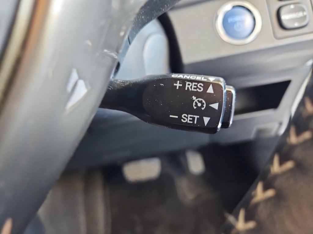 Used Toyota Yaris 2014 for sale - 76570297: Photo 31