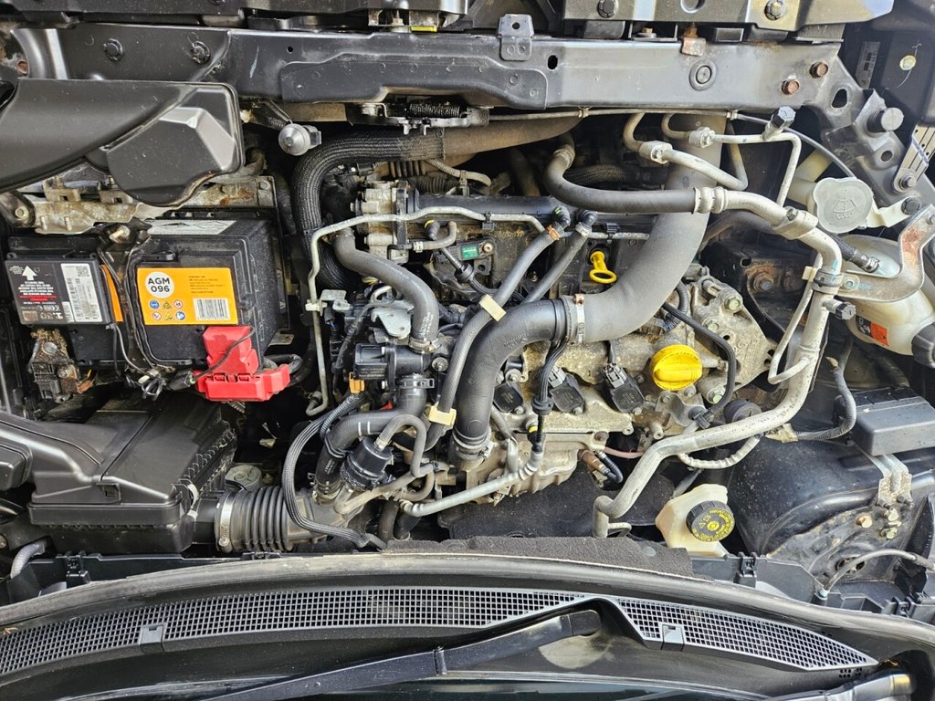 Used Nissan Qashqai 2015 for sale - 77667619: Photo 10