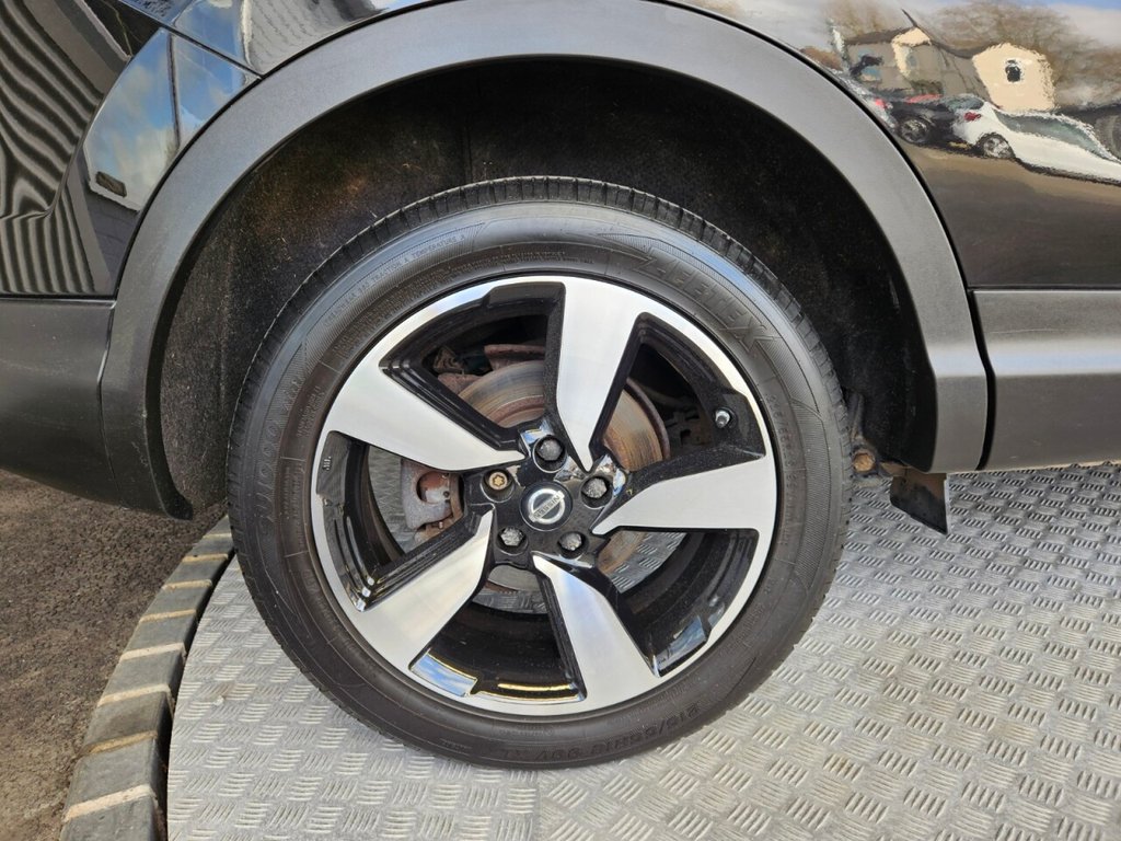 Used Nissan Qashqai 2015 for sale - 77667619: Photo 12