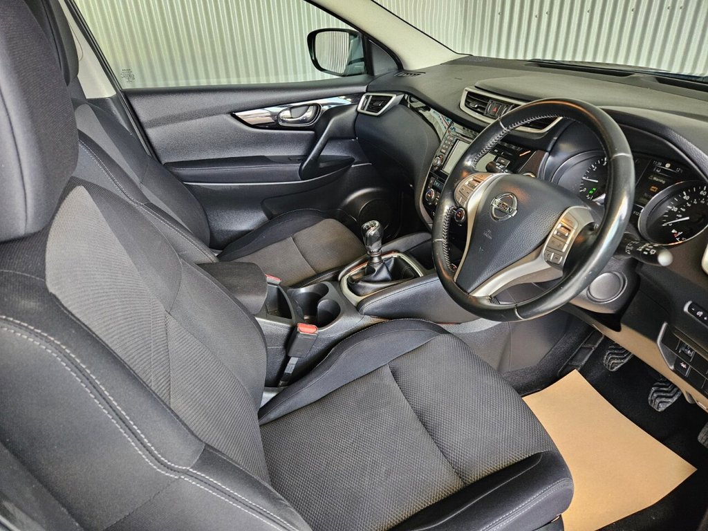 Used Nissan Qashqai 2015 for sale - 77667619: Photo 24