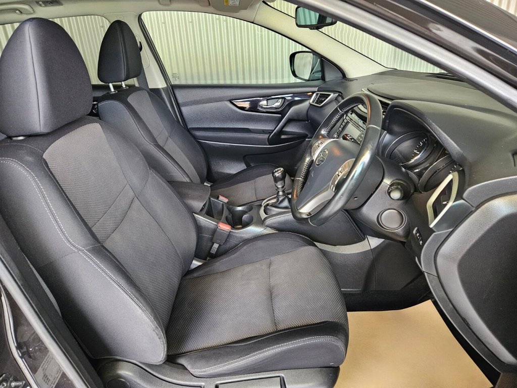 Used Nissan Qashqai 2015 for sale - 77667619: Photo 25