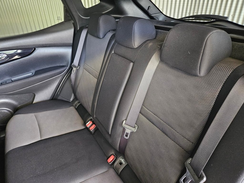Used Nissan Qashqai 2015 for sale - 77667619: Photo 35