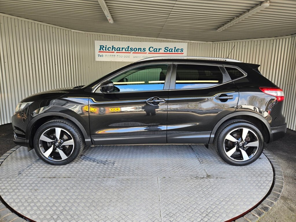 Used Nissan Qashqai 2015 for sale - 77667619: Photo 7