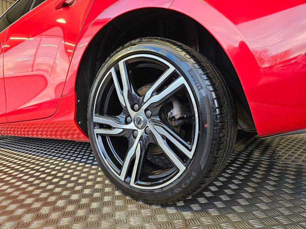 Used Volvo V40 2017 for sale - 77172186: Photo 10