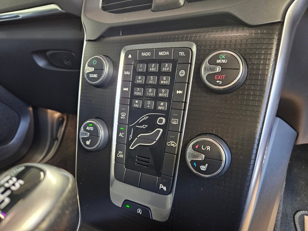 Used Volvo V40 2017 for sale - 77172186: Photo 25