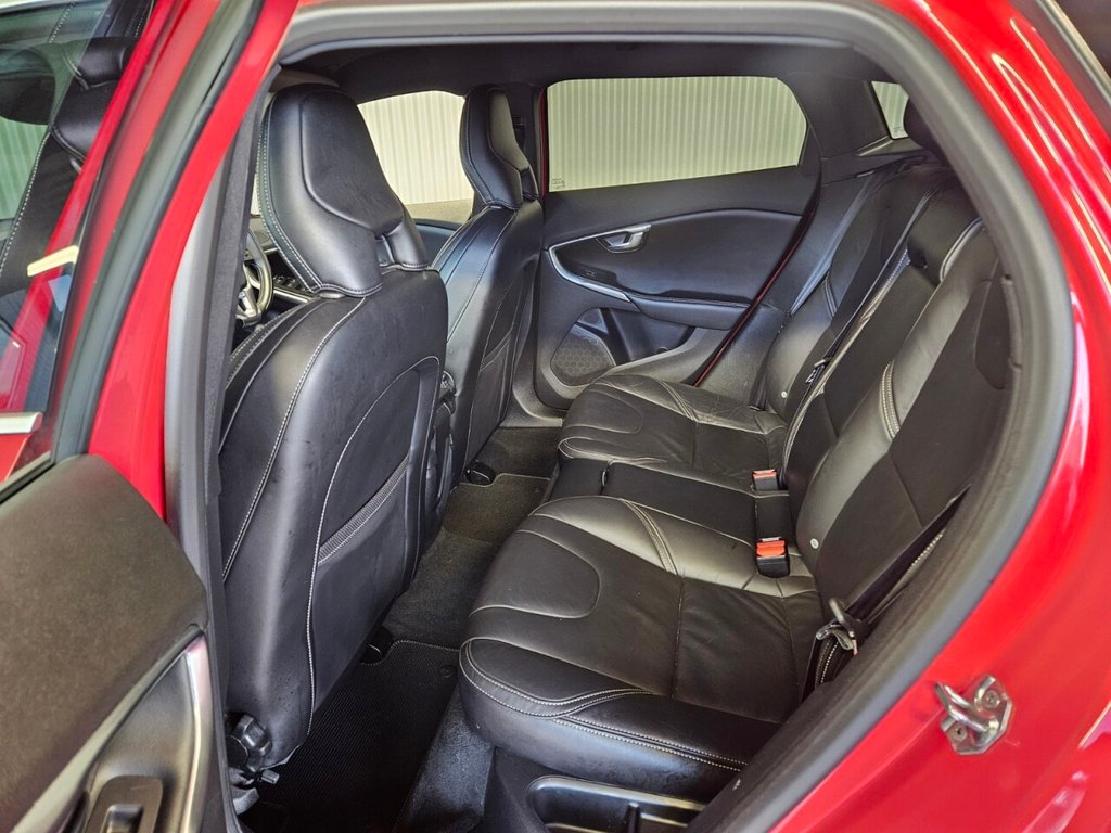 Used Volvo V40 2017 for sale - 77172186: Photo 35