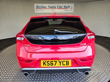 Used Volvo V40 2017 for sale - 77172186: Photo