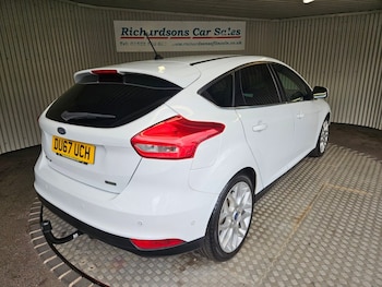 Used Ford Focus 2017 for sale - 79371033: Photo