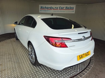 Used Vauxhall Insignia 2017 for sale - 75800811: Photo