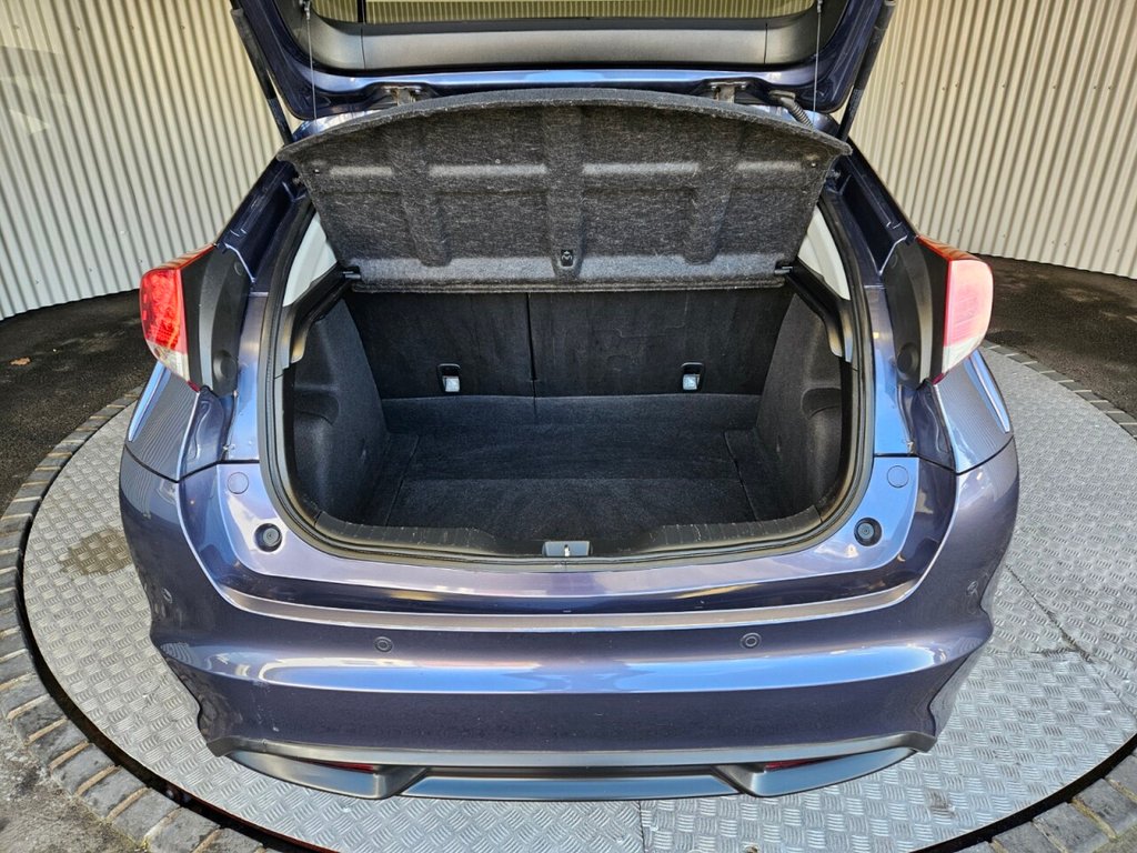 Used Honda Civic 2014 for sale - 77572035: Photo 5